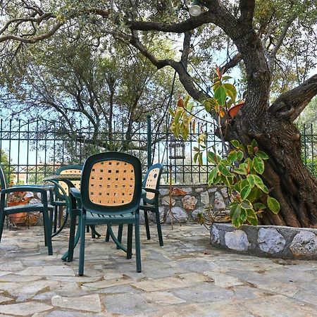 Pavlos' Cottage With Beach View Kórfos 外观 照片