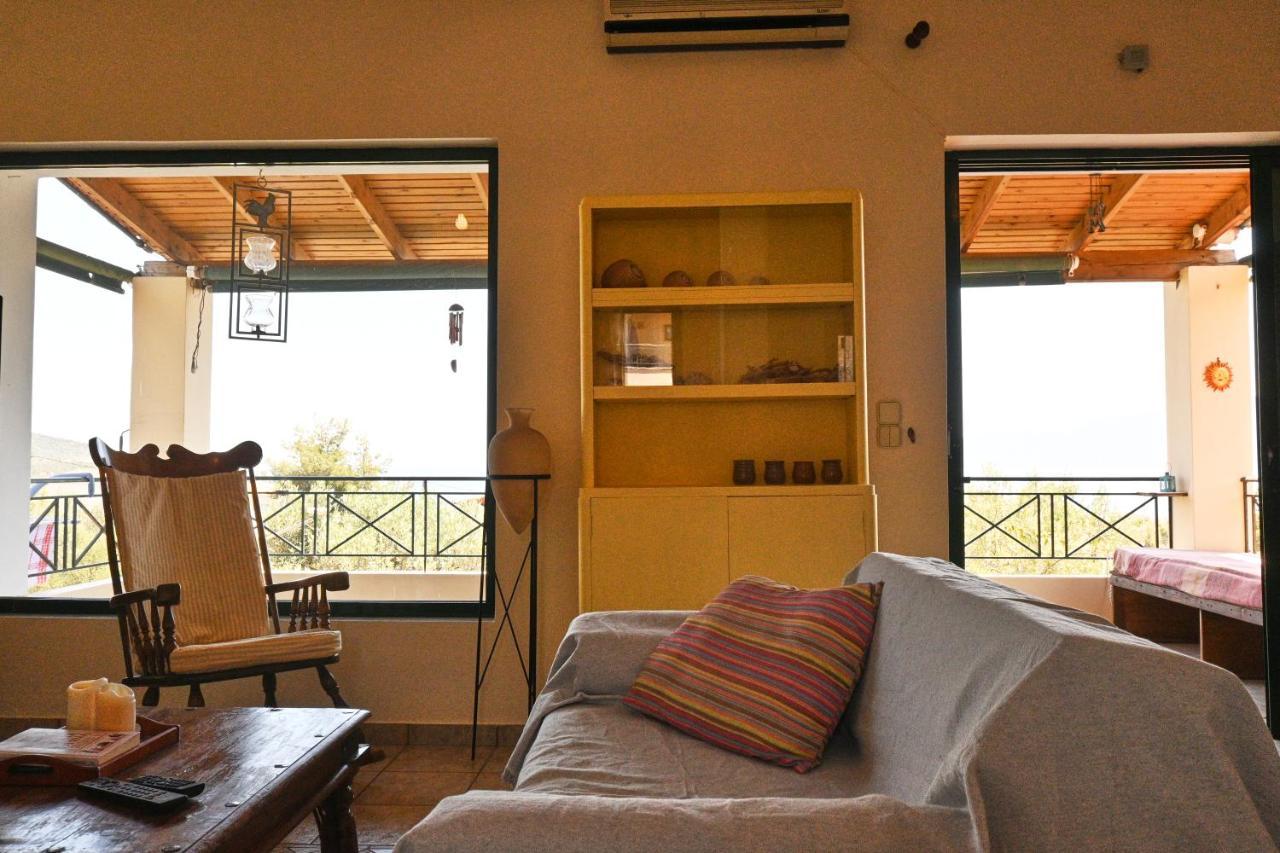 Pavlos' Cottage With Beach View Kórfos 外观 照片